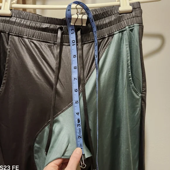NWT Koral dark Grey/green Lightweight Joggers - Picture 4 of 8